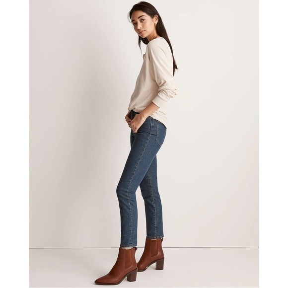 Madewell The Tall Perfect Vintage High Waisted Jean in Haight Wash - Picture 12 of 17